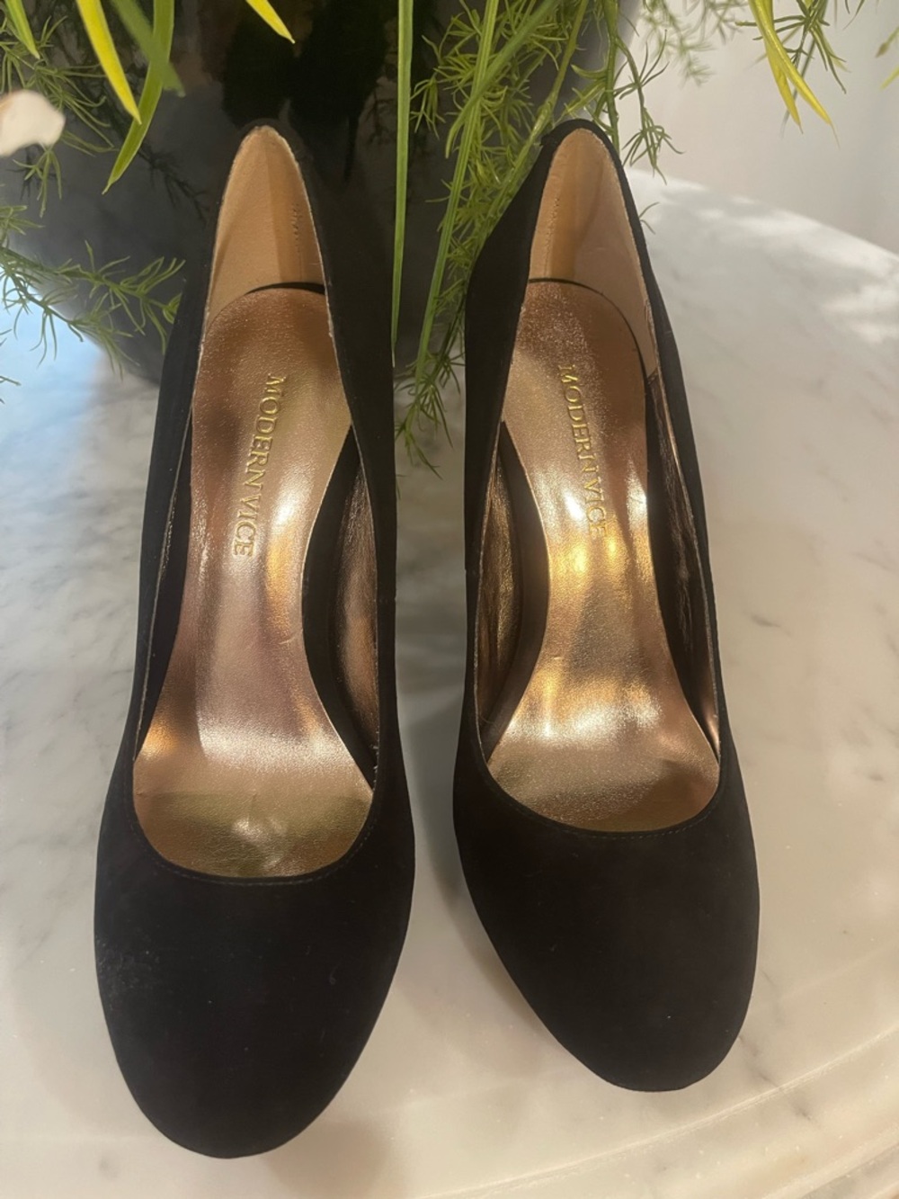Modern Vice Black Suede Round-Toe Pumps
